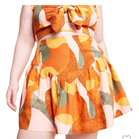 Fe Noel x Target mixed paint print knotted crop top & mini skirt set. - Picture 3 of 9